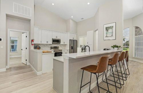 Villa w/ private heated saltwater pool, 4 BR, 7 beds - Foto 12