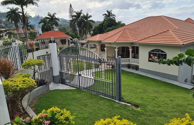 Lovely 1-bed in Montego Bay-rose View Apartment - Photo 17