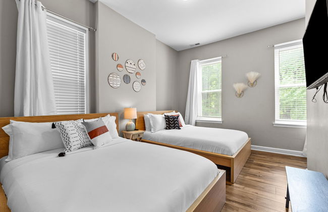 Mysteries on Lemp | JZ Vacation Rentals - Photo 5