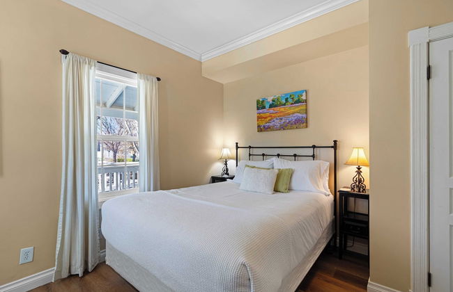 Victorian Manor In Paso Robles Wine Country + Pool, Hot Tub, Firepit, Tennis Court Sleeps 28 - Photo 57