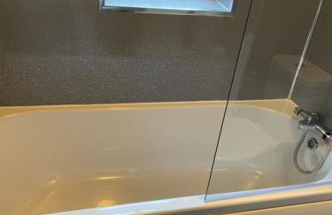 Howe - Newly refurbished 2 bedroom flat Free Parking - Foto 17