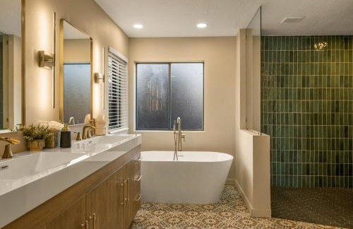 Luxury 5BR Cottonwood Retreat with Pool and Panoramic Views - Foto 51