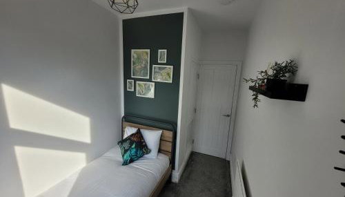 Luke Stays - Parsons Gardens - Foto 3