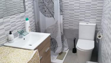 Quiet & Bright Apartment with private garden - Foto 2