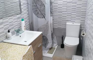 Quiet & Bright Apartment with private garden - Foto 2