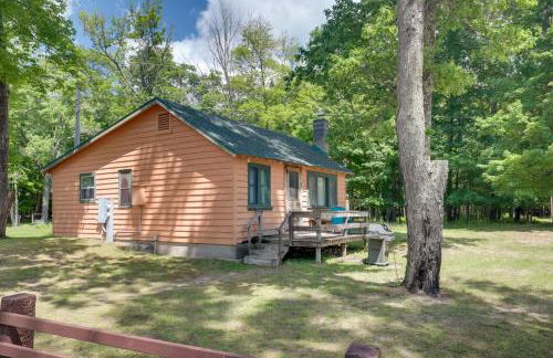 South Twin Lake Cabin with Dock, Steps to Water - Foto 21
