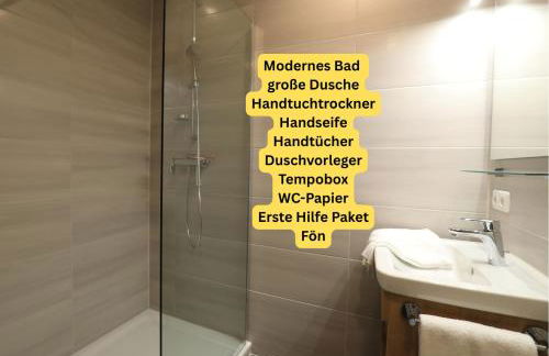 Holledau-Apartments - FeWo bis 5 Pers - getrennte Betten möglich - Vollausstattung - 24h Checkin - wöchentl Reinigung u Wäschewechsel - Waschmaschine u Trockner - WLAN - Minibar - XXL Parkplätze - Garten - ruhige Lage - Foto 17