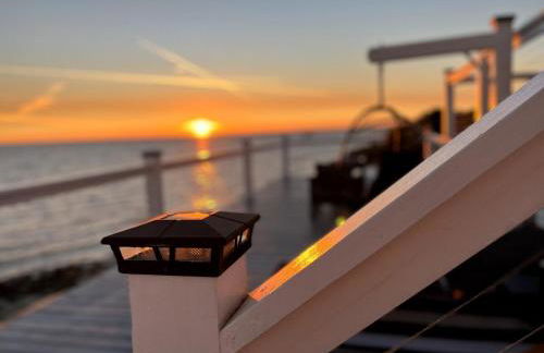 Private Waterfront Beach House with Fire-pit - Foto 39