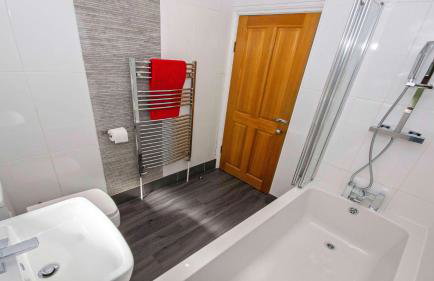 Streamways Nr Croyde 6 Bedroom, Sleeps 12-16, Hot Tub - Foto 25