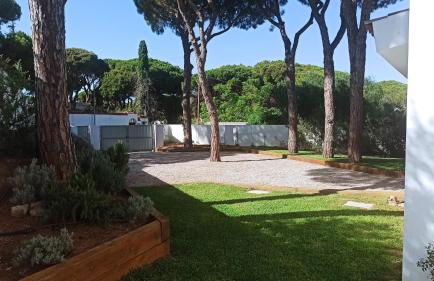 Diseño y luz entre los pinos - Foto 79