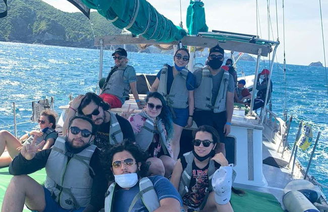 Sailing in Concha Bay - Photo 2