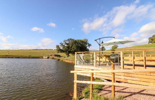 Cedar Cabin at Salford Court Farm Fishing Cabins - Foto 27