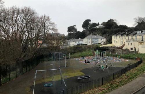 Mariyka House - Photo 53