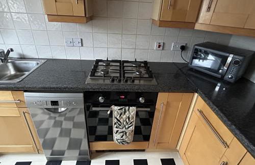 Quiet 3 bed semi with off street parking - Foto 26