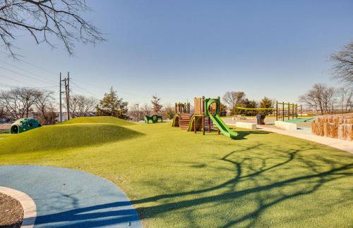 Game Room and Home Theater Retreat Near Omni PGA! - Foto 39