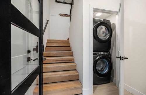 Hygge Hideaway - Breathtaking Lake View & Hot Tub - Foto 2