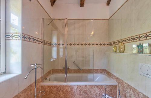 Villa Karim near Poreč with large garden & 50 m2 private pool - Foto 35