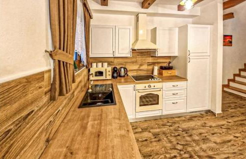 Lovely Home In Gospic With Wifi - Photo 5