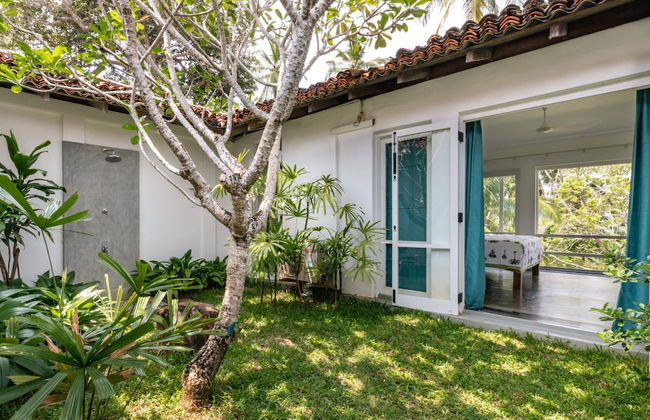 Spectacular Hilltop Beach Villa Located Next To A Surf Break - Photo 32