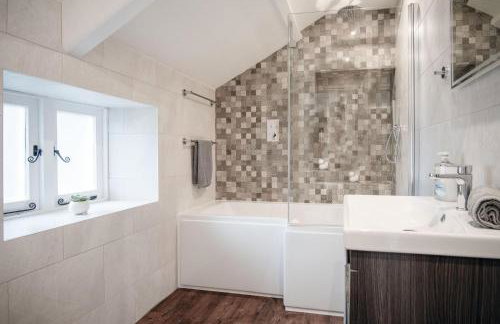 The Lodge - 2 Bedroom Cottage - Princes Gate - Foto 24