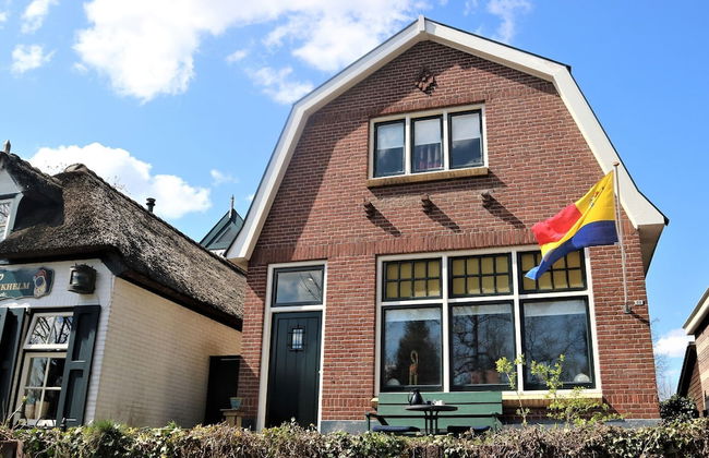 Wonderful Mansion in Giethoorn near Museum with Terrace - Photo 41