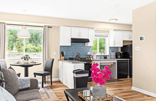 1st Floor 1BR Flat, King Bed, End Unit - Foto 6