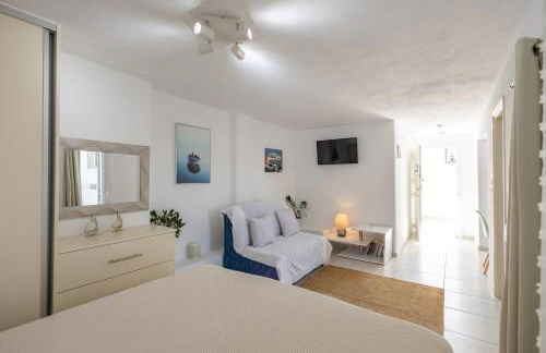 Lydia's West Apartment - Photo 23