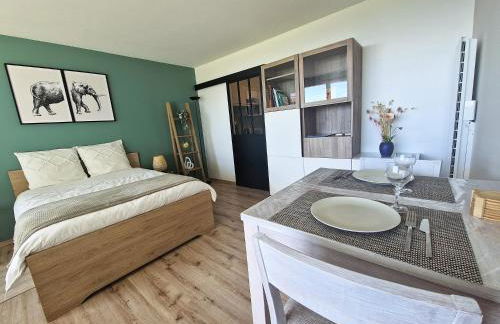 Studio au-dessus des nuages - Parking privé - Foto 29