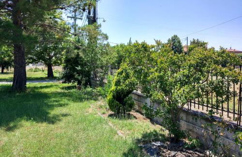 Entire villa with big garden and BBQ amenities - Foto 14