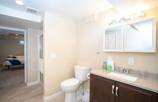 The Meadowlark Manor Spacious Backyard & Hot Tub - Photo 25