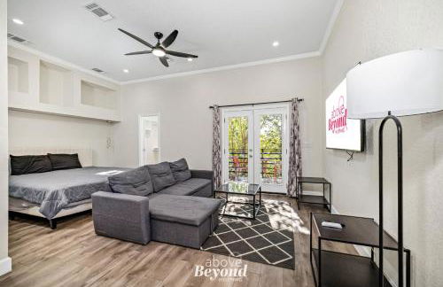 Sprawling Home w/ Rooftop Spot - Foto 5