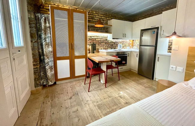 Kukuvayia s Nest-centre Old Town Corfu - Photo 8