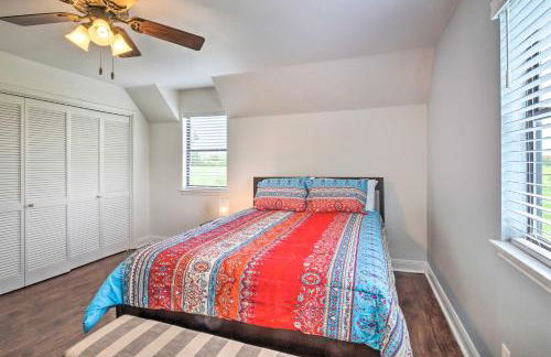 Gingerland Ranch in Del Valle Game Room and Porch - Foto 19