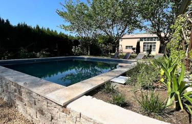 La provence avec piscine privative en campagne - Photo 39