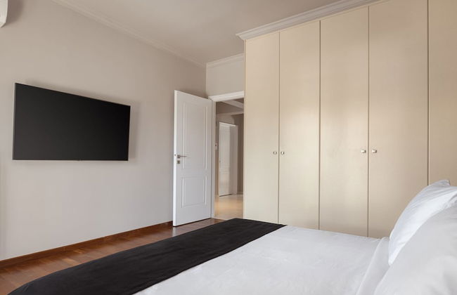 Athenian Grand Riviera Villa - Photo 20