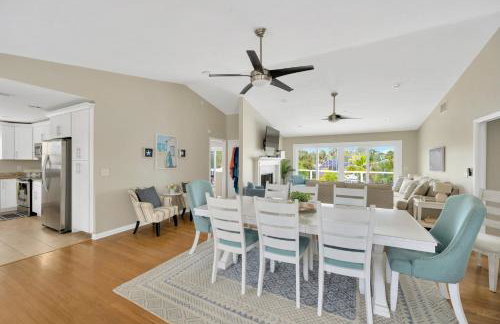 Home ON Key with pool, hot tub, putting green, arcade games, bike & mins to beach! - Foto 46