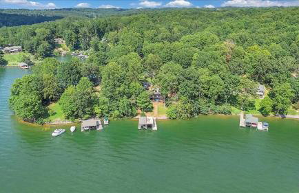 Sundance - Lakefront w/ Private Dock - Photo 2