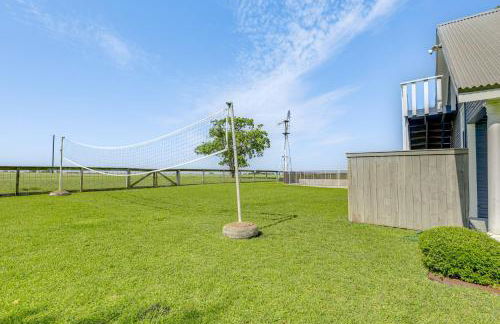 Fire Pit, Pickleball, Pool! Schulenburg Farmhouse - Foto 33