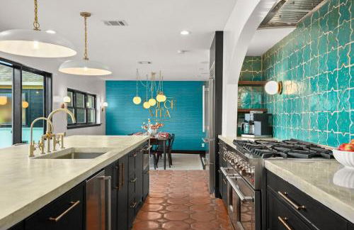 Most EPIC Austin Experience! La Dolce Vita Villa - Foto 2