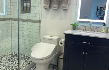 Cozy Guesthouse with Rooftop Deck - Foto 17