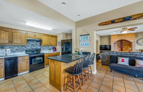 Lake Therapy - Gazebo On The Lake, Easy Walk To The Water! - Foto 34