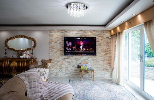 Family & Contractors 3 BR Bungalow Cot Garden Netflix Coffee Station - Foto 23