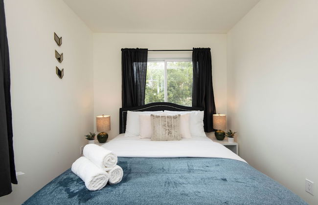 Cozy Apartment in Atwater Village - Photo 2