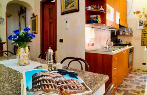 Francesca House - Photo 7