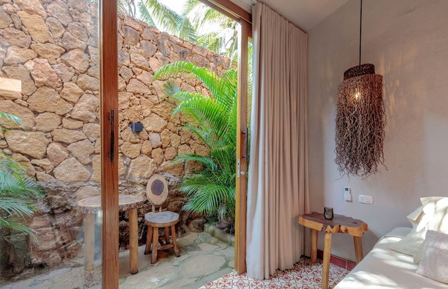 LAS DUNAS BEACH HOUSE - Photo 2