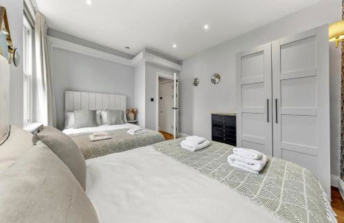 Two Modern Central London Apartments with AC Near Big Ben & Buckingham Palace - Photo 61