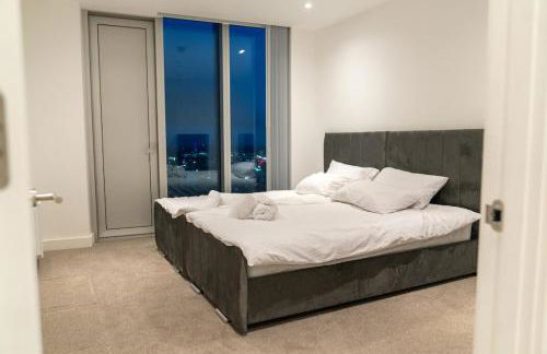 Luxury 2 Bed Penthouse with Stunning Views in Manchester City Centre - Foto 15