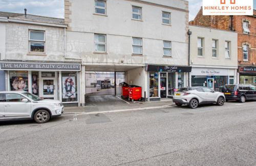 City Centre - Free Parking - HPC transport links - By Hinkley Homes Short Lets & Serviced Accommodation - Foto 7