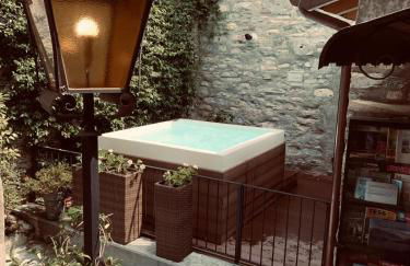 Il borghetto di Torno - Foto 1