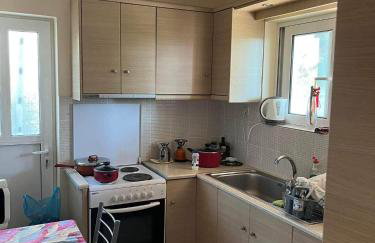 Μεζονέτα 5 υπνοδωμάτια, πλήρως εξοπλισμένη και με φορτιστή ηλεκτρικού αυτοκινήτου - Foto 34